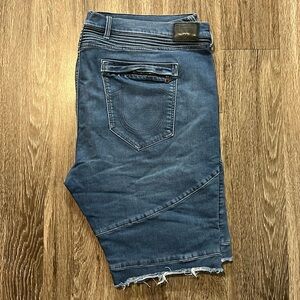 True Religion Geno Relaxed Slim Shorts